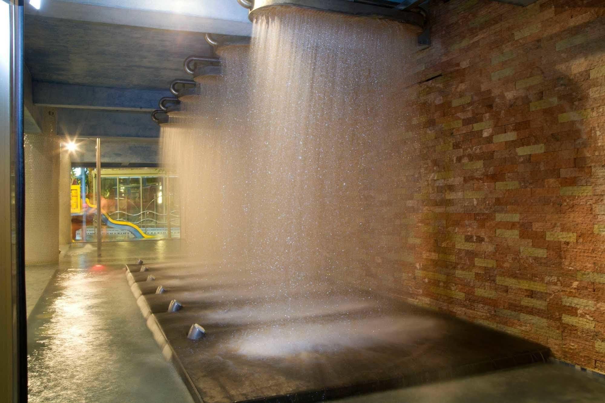 Art Spa Hotel Yilan Exteriér fotografie